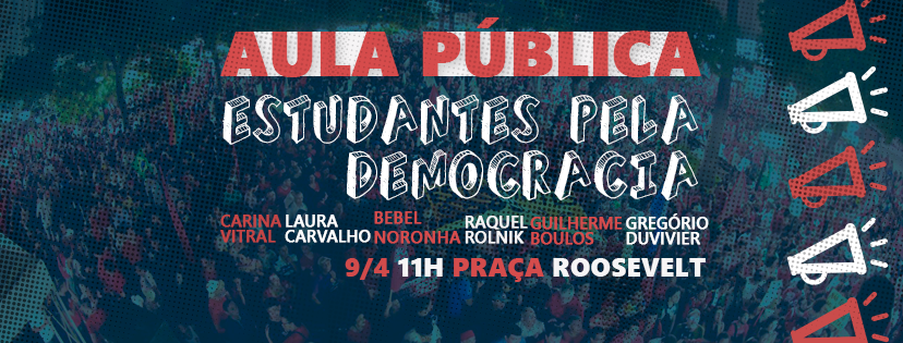 Estudantes fazem aula pública em defesa da democracia e contra o impeachment