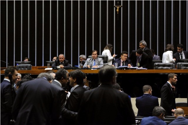 Projeto aprovado supre falta de agências bancárias em pequenos municípios Projeto segue para o Senado