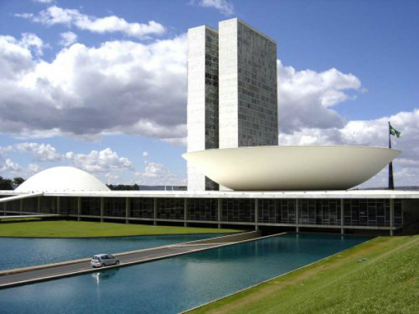 Congresso restringe acesso ao público na semana de votação do impeachment Congresso restringe acesso ao público na semana de votação do impeachment