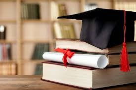 Refugiados têm dificuldade para revalidar diploma no Brasil, diz Acnur