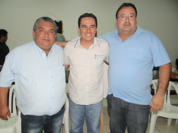 E/D- Valter Brito, Diogo Peixoto e Dr. Bandeira, pré-candidatos a prefeito e vice-prefeito / Foto: Moreira Produções