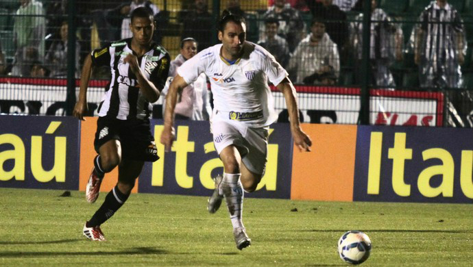 Avaí vence o Figueirense no Scarpelli por 1 a 0 e joga o arquirrival para o Z-4 Avaí bateu o Figueirense no Orlando Scarpelli (Foto: Jamira Furlani/Avaí FC)