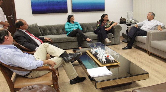 Governador se reúne com Délia Razuk e garante R$ 5 milhões para investimentos Foto: Divulgação