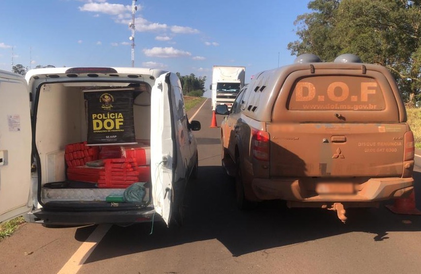 Veículo com mais de 200 quilos de maconha foi apreendido pelo DOF Foto: Divulgação