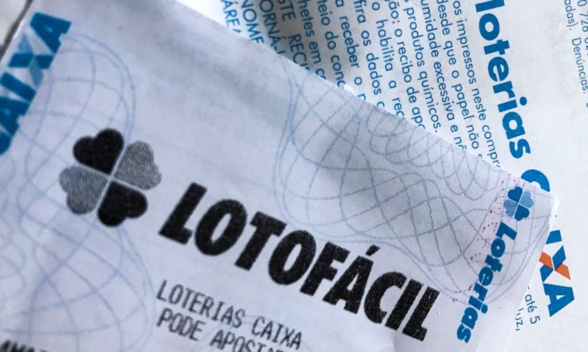 Lotofácil sorteia neste sábado (12) prêmio especial de R$ 120 milhões © Marcello Casal JrAgência Brasil