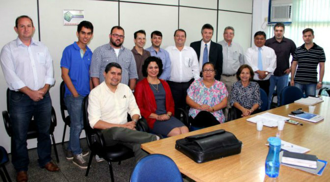 UEMS  recebeu, na  sua sede em Dourados, a visita de um grupo de pesquisadores vinculados a projetos científicos voltados para o estudo e desenvolvimento de energia solar em Mato Grosso do Sul / Foto: Divulgação