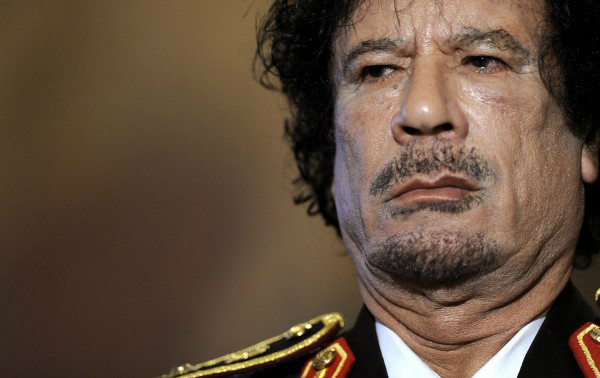 Khadafi vendeu mais de 20% das reservas de ouro da Líbia nos últimos dias