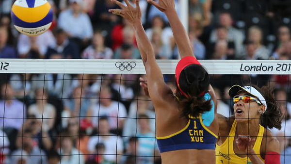 Após bronze, Juliana e Larissa não garantem dupla junta para Rio 2016 Após bronze, Juliana e Larissa não garantem dupla junta para Rio 2016