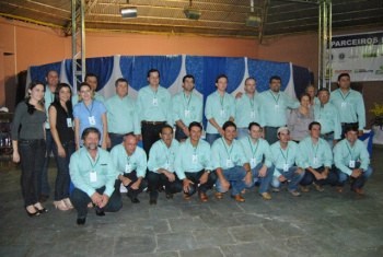 Agropecuária brasileira é destaque na abertura da Expobai 2011 Funcionários, diretoria e colaboradores do Sindicato Rural de Amambai.
