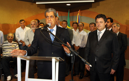 Governo destina 97 máquinas para prefeituras manterem estradas vicinais