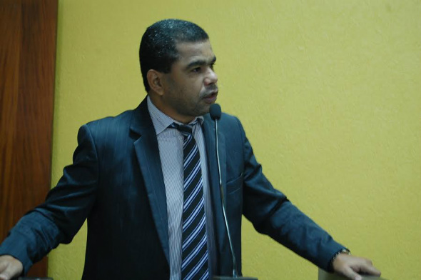 Vereador Nicoline denuncia descaso dos bancos no atendimento à população Vereador de Amambai, David Nicoline (PR) / Foto: Assessoria