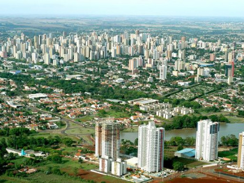 Londrina decreta estado de emergência depois de confirmar quase 150 casos de dengue este ano Londrina decreta estado de emergência depois de confirmar quase 150 casos de dengue este ano