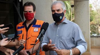Ao lado do governador, secretário nacional de Defesa Civil garantiu que a União reconhecerá ainda hoje a situação de emergência em MS