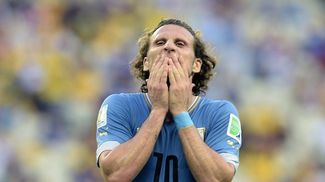 Diego Forlán. "Ainda falta muita história para se escrever"