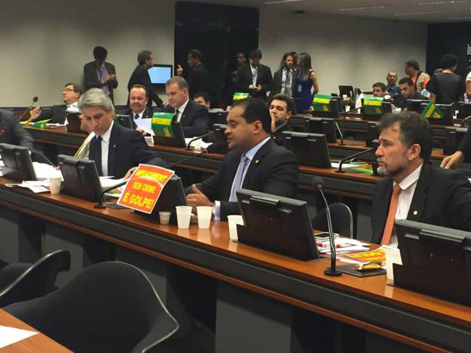 PDT decide votar contra impeachment de Dilma Weverton Rocha na Comissão que aprovou impeachment de DilmaFoto: Reprodução/site Wewerton Rocha