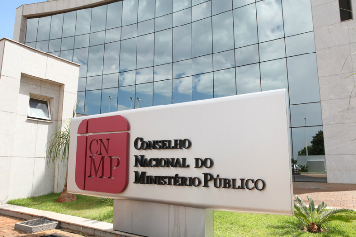 Dilma veta criação de cargos no Conselho Nacional do Ministério Público Dilma veta criação de cargos no Conselho Nacional do Ministério Público