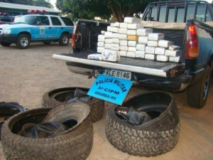 Produtor encontra pneu recheado de maconha ao realizar colheita em Amambai Produtor encontra pneu recheado de maconha ao realizar colheita em Amambai