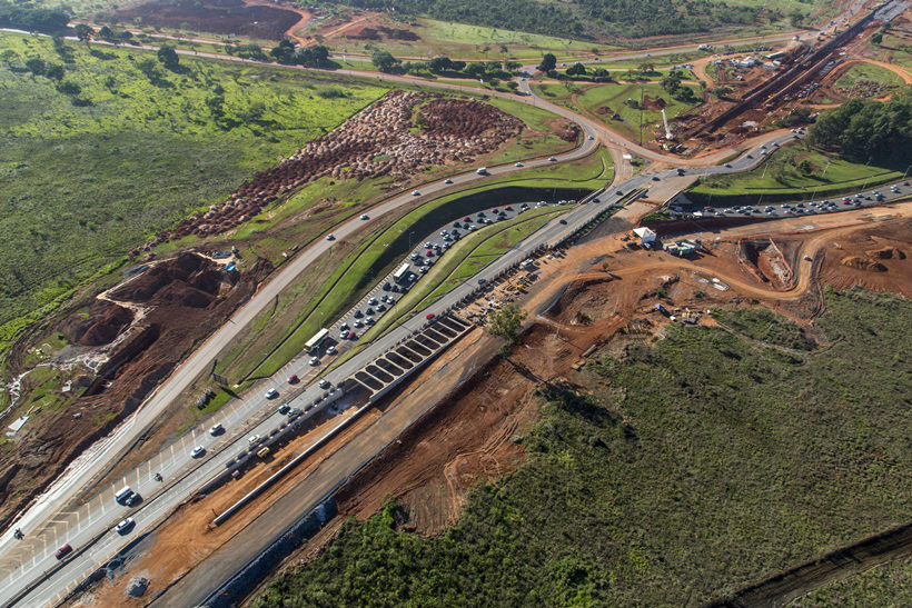 Obra de acesso ao aeroporto de Brasília será concluída em março Portal da Copa/ Dezembro de 2013