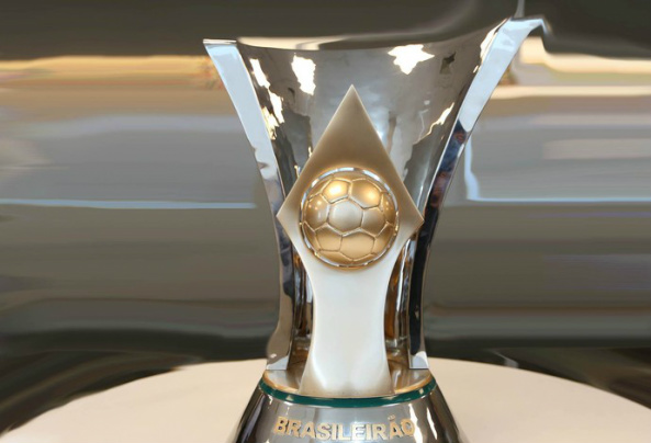 Grêmio aumenta chances de título; derrota do Fla acirra briga pelo G-4 Grêmio aumenta chances de título; derrota do Fla acirra briga pelo G-4