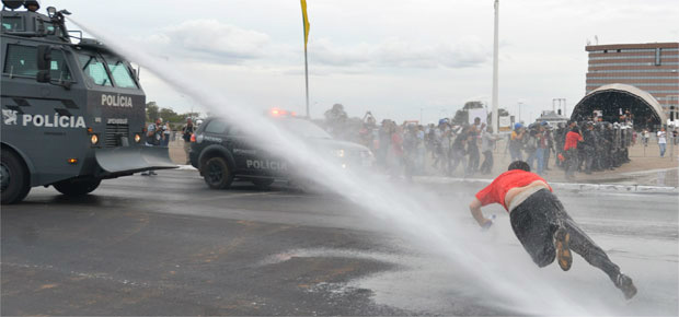 Alckmin diz que uso de jatos de água vai evitar bala de borracha em protestos Foto: Divulgação