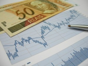 Mercado eleva projeção de inflação para 5,11% Mercado eleva projeção de inflação para 5,11%