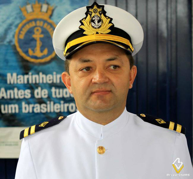 Palestra com equipe da Marinha do Brasil motiva alunos em escola de Amambai