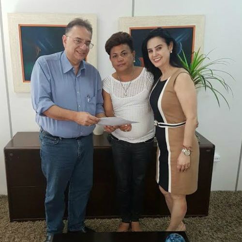 Vereador Ilzo reúne-se com deputada e secretário estadual de Saúde E/D - Secretario estadual de Saúde Nelson Tavares; vereador Ilzo Victor e a deputada Mara Caseiro / Foto: Divulgação