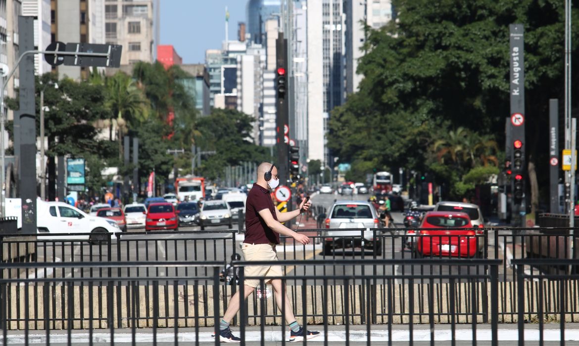 Covid-19: casos somam 20,85 milhões e mortes, 582,6 mil Foto: Divulgação