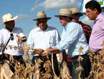 Governador participa em Maracaju da Showtec 2011 Governador participa em Maracaju da Showtec 2011