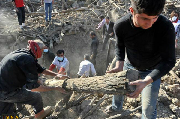 Número de mortos em terremoto no Irã chega a 306