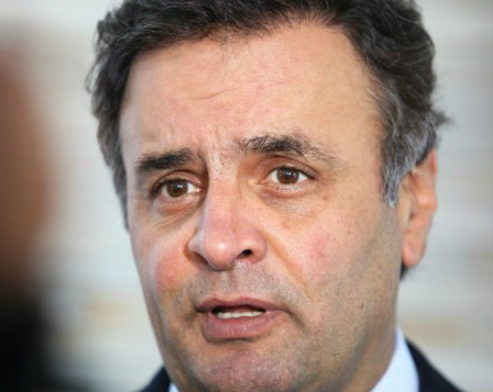 Aécio contesta Mantega: "Brasil não cumpriu meta" Um dia depois de o ministro Guido Mantega anunciar que o Brasil cumpriu sua meta fiscal de 2013, com um superávit de R$ 75 bilhões, o senador tucano Aécio Neves (PSDB-MG) contesta o resultado