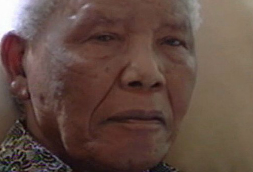Mandela segue em estado grave, mas está melhorando