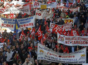 Dia de mobilização nacional em toda a França, convocado por quatro centrais sindicais (CGT, FO, FSU e Solidaires). - Reuters/Jean-Paul Pelissier