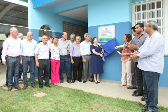 Puccinelli entrega escola nova para alunos do MS com melhor índice do Ideb