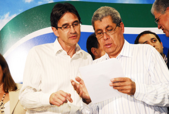 Prefeito de Amambai agradece ao governador pelo repasse de máquinas Prefeito de Amambai agradece ao governador pelo repasse de máquinas