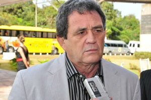 Senadores não concordam com novo imposto para saúde e defendem alternativas Waldemir Moka: