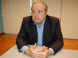 Senadores não concordam com novo imposto para saúde e defendem alternativas Antonio Russo: