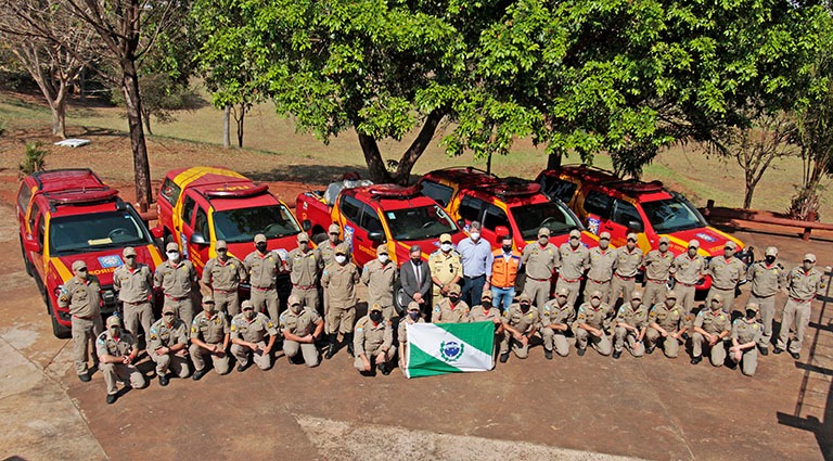 Bombeiros do PR chegam a MS para combater fogo no Pantanal e Cerrado 29 bombeiros do PR se apresentaram hoje em Campo Grande; outros 10 chegam amanhã