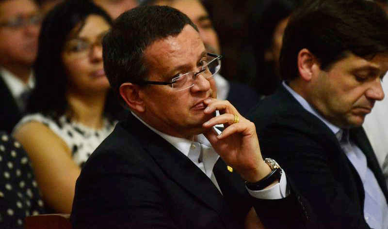 Vice de Marina recebeu financiamento do agronegócio e da indústria das armas