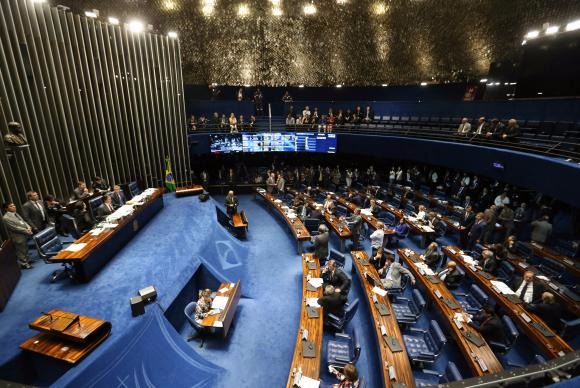 Senado analisa proposta que aumenta recursos para o Fundo dos Municípios Se aprovado em dois turnos, o texto segue para análise dos deputadosFabio Rodrigues Pozzebom/Agência Brasil