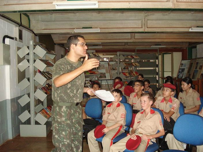 Melhores escolas públicas do Enem são federais, militares ou de ensino técnico Escolas militares são melhores no Enem.