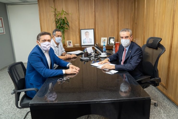 Em reunião realizada nesta quinta-feira, deputados decidiram ser urgente discutir ações em uma audiência pública / Foto: Cyro Oliveira