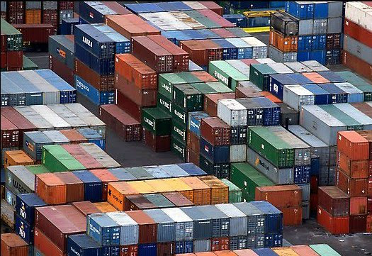 As exportações somaram US$ 242,2 bilhões entre janeiro e dezembro de 2013