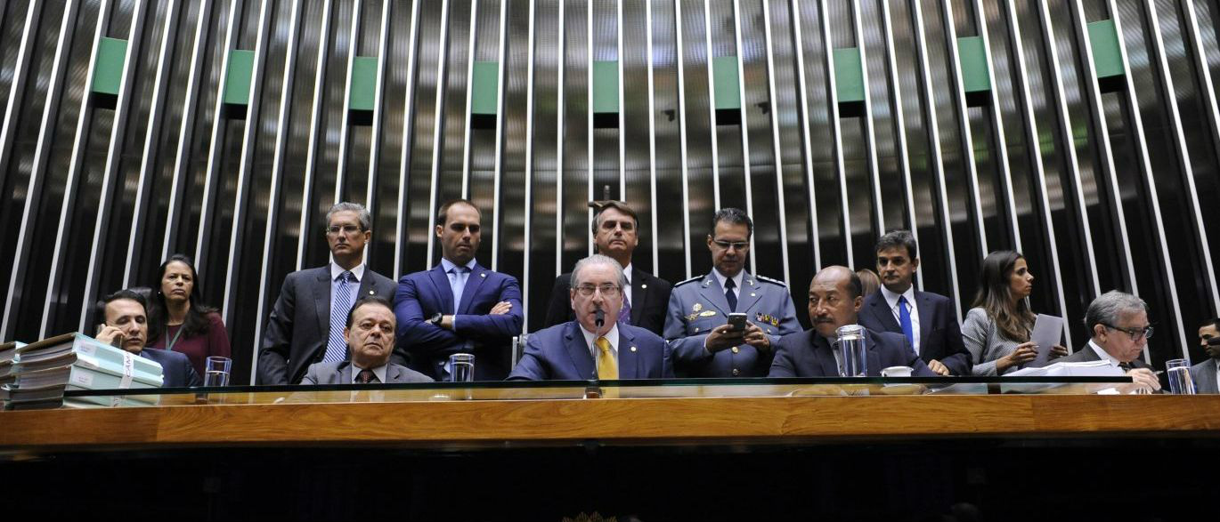Sessão para discutir impeachment de Dilma começa na Câmara Agência Câmara Notícias