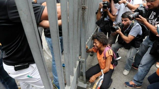 Amanda Alli, de 19 anos, fez de tudo para chegar a tempo e fazer as provas do Enem Mesmo com todo o esforço, chegou atrasada e adiou seu sonho de conseguir um boa média para entrar em curso de jornalismo, como pretendia.