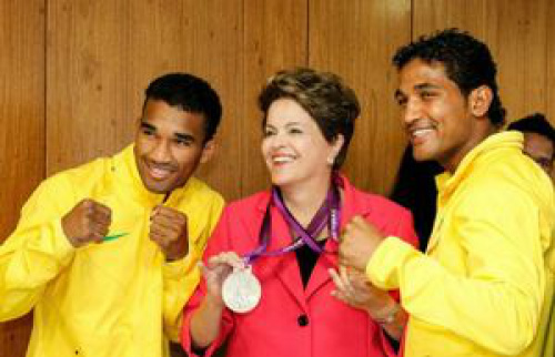 Dilma quer boxear tudo o que atrapalha o crescimento do Brasil