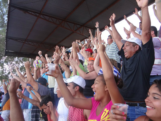 Amambai vence Campeonato Regional de Futebol do Conesul 2013 Cerca de 2.000 pessoas compareceram ao Estádio Municipal Ernesto Landolffi, de Amambai, na tarde deste domingo (20).
