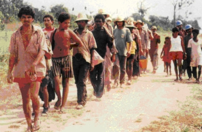 Divergências sobre trabalho escravo atrasam regulamentação, diz procurador Cidadãos brasileiros tentam se escapar até de pistoleiros, fazem trabalhos forçados, em condições desumanas e ilegaisFoto: Divulgação