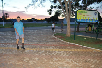No centro da cidade há opções de locais para praticar caminhada.(Foto: Moreira Produções)