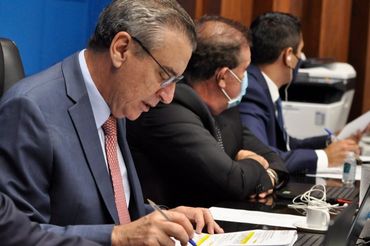 Governo propõe alteração na lei que qualifica organizações sociais Lida no Plenário, o Projeto de Lei segue agora para análise da Comissão de Constituição, Justiça e Redação / Foto: Fotógrafo ALEMS
